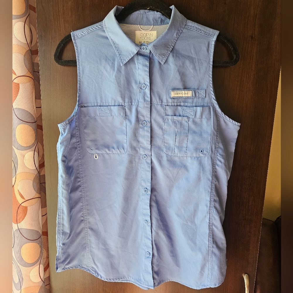 Ocean Coast Sleeveless Blue Button-Up Shirt